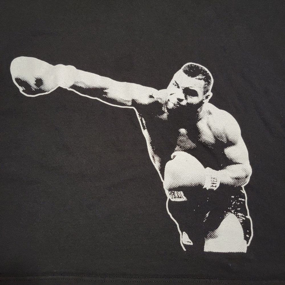 Mike Tyson Graphic SS tee Black Punch - Size 3XL